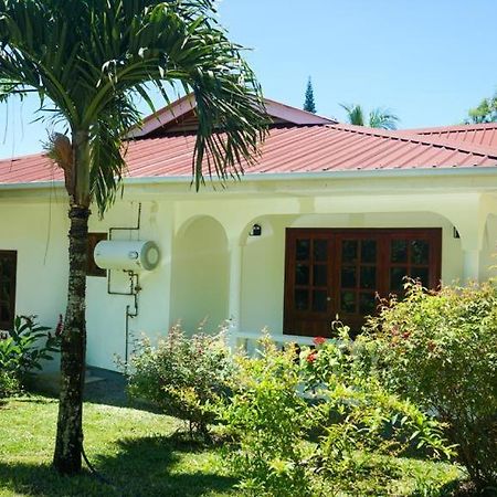 Hotel Ogumka, Self Catering , Beoliere, Mahe Victoria Zewnętrze zdjęcie