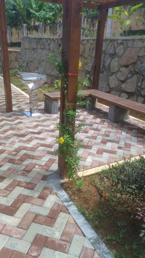 Hotel Ogumka, Self Catering , Beoliere, Mahe Victoria Zewnętrze zdjęcie