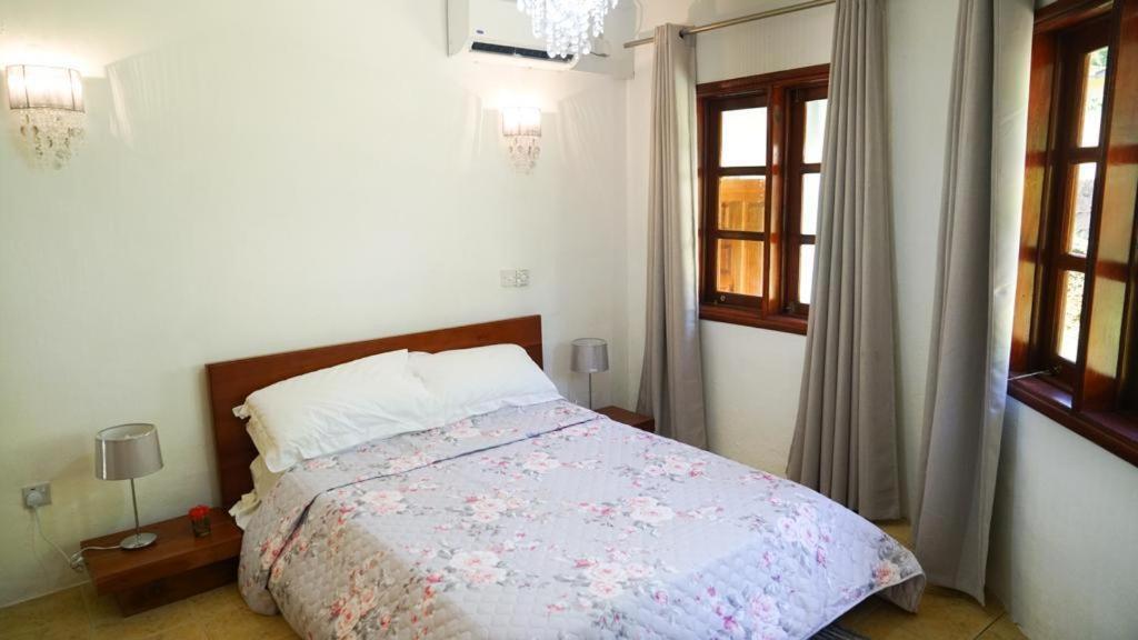 Hotel Ogumka, Self Catering , Beoliere, Mahe Victoria Zewnętrze zdjęcie