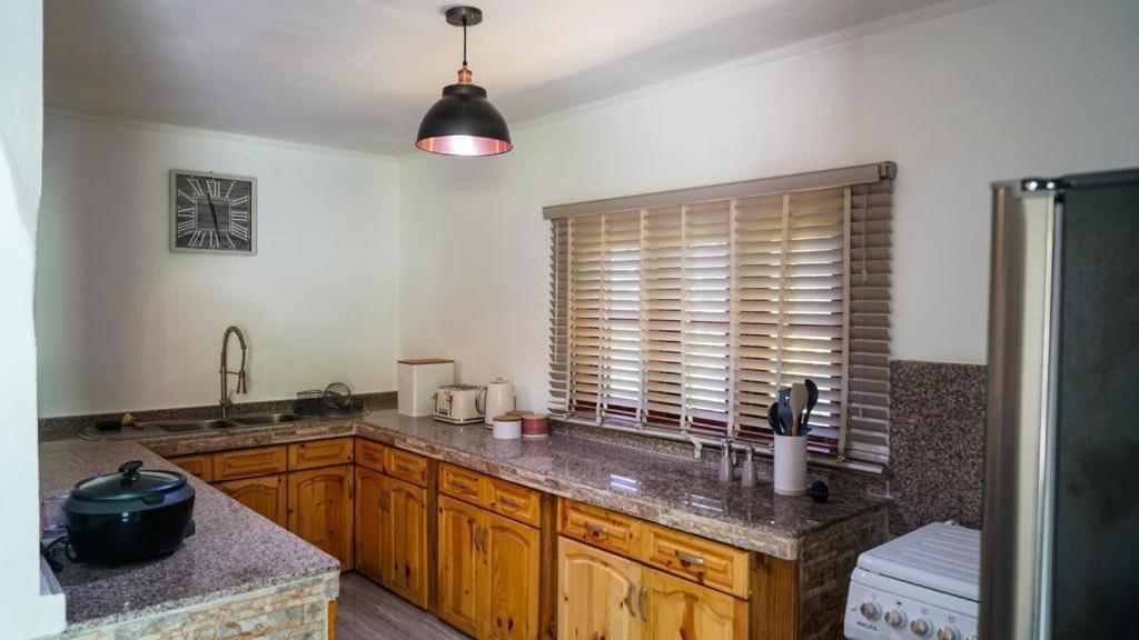 Hotel Ogumka, Self Catering , Beoliere, Mahe Victoria Zewnętrze zdjęcie