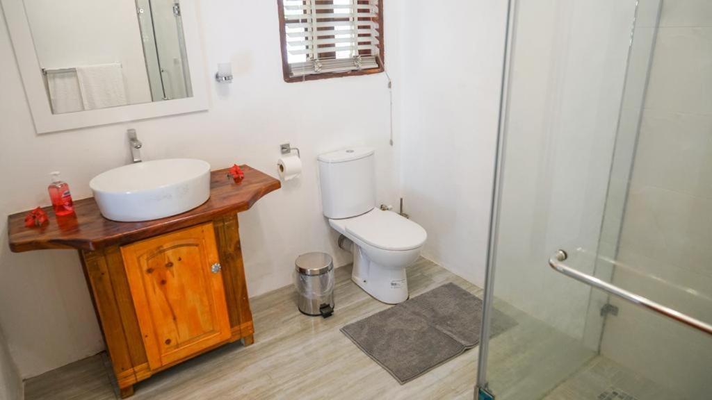 Hotel Ogumka, Self Catering , Beoliere, Mahe Victoria Zewnętrze zdjęcie